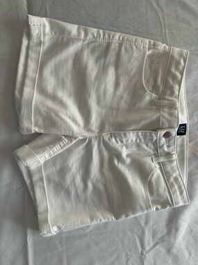 GAP White Stretch Midi Denim Shorts
